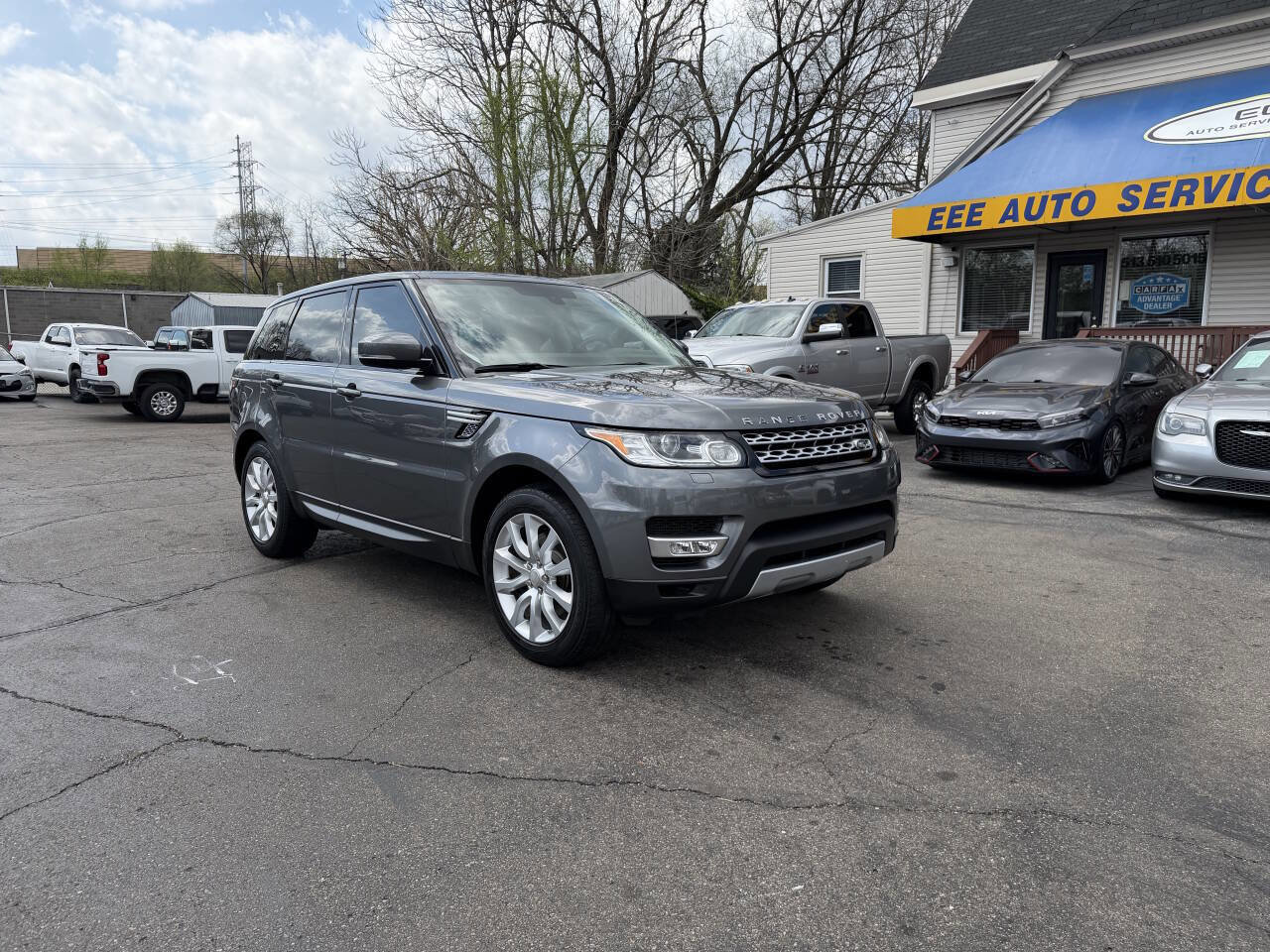 Used 2014 Land Rover Range Rover Sport HSE image 2
