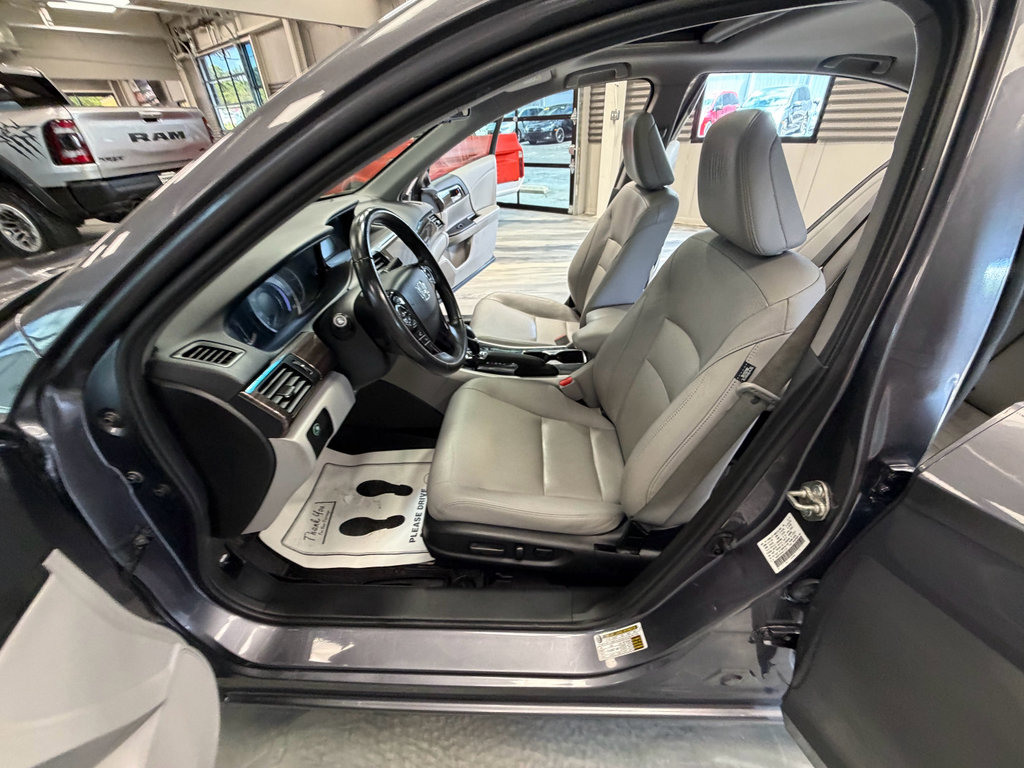 Used 2017 Honda Accord EX-L image 57