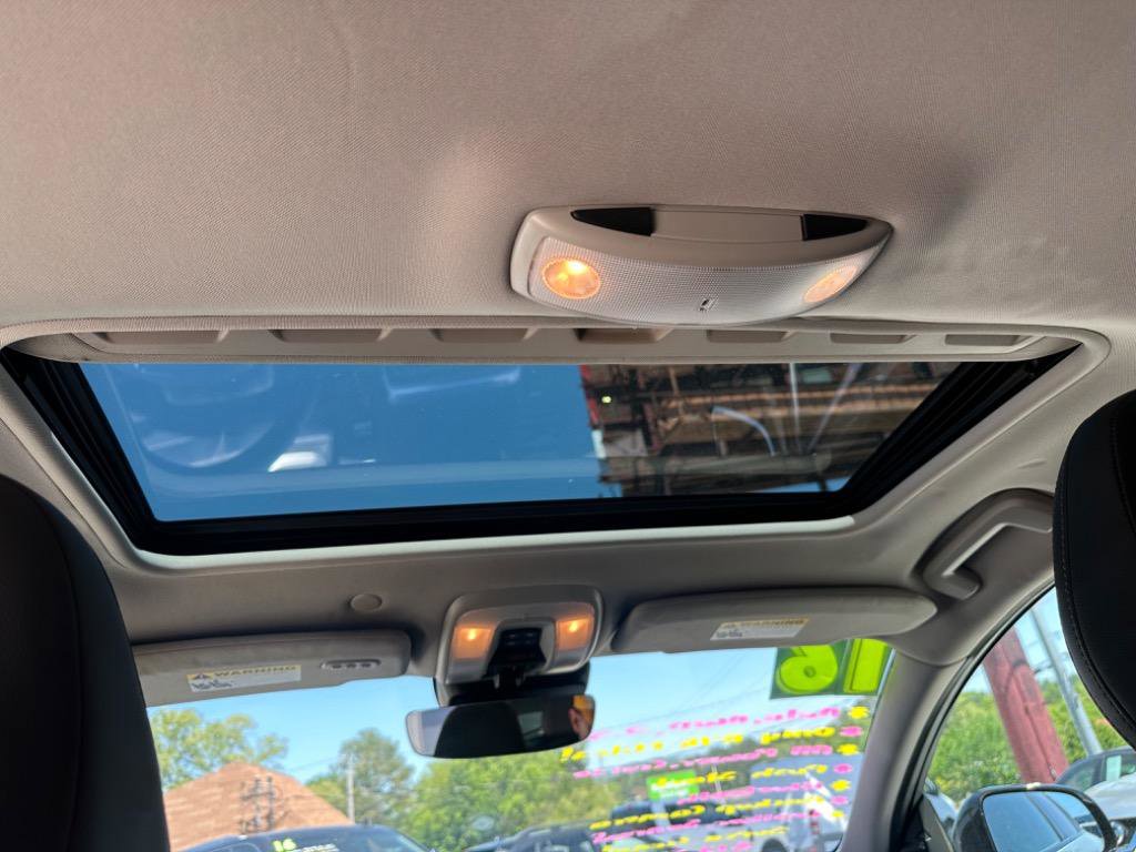 Used 2016 Volvo V60 T5 Cross Country image 6