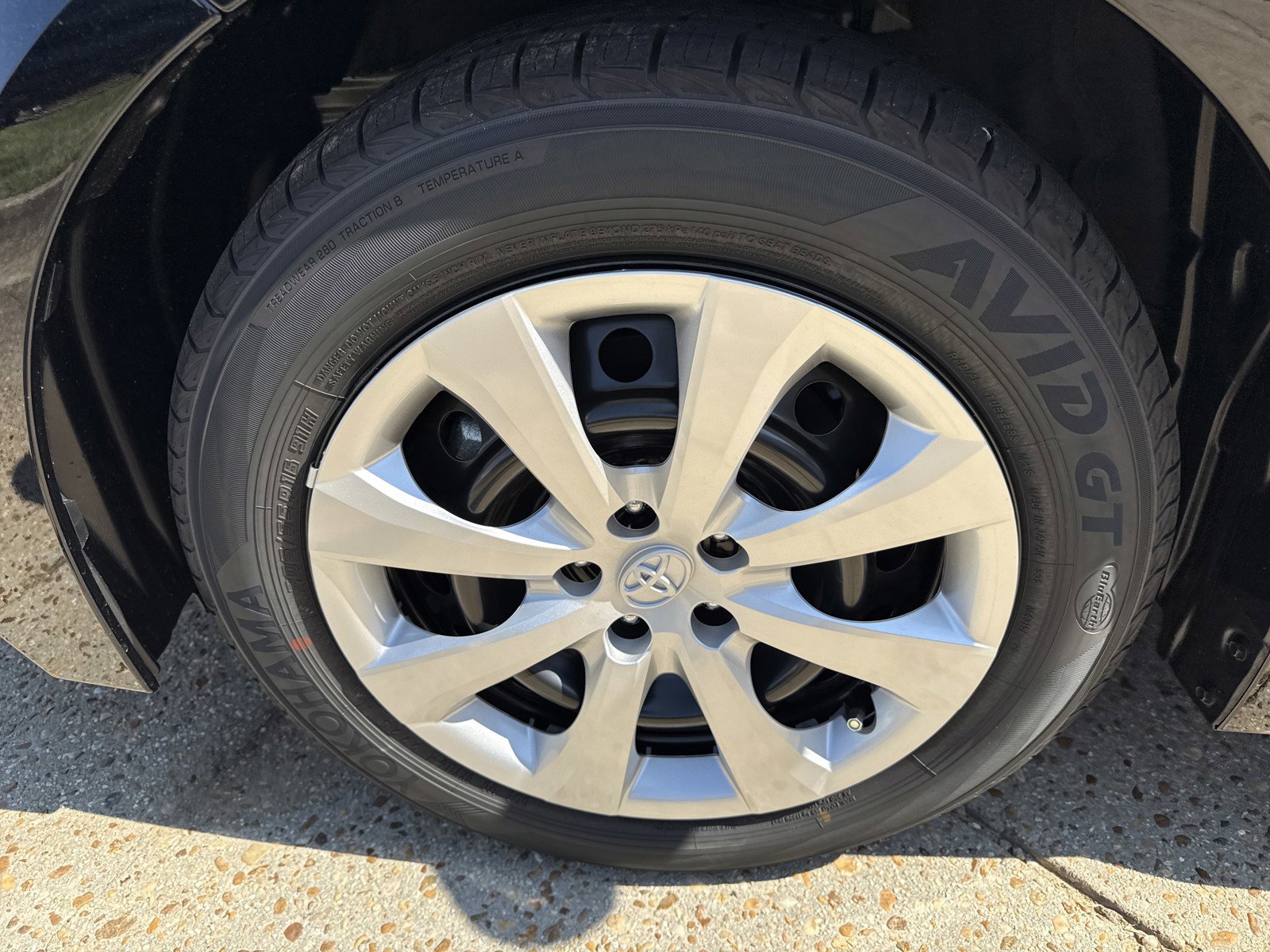 New 2025 Toyota Corolla LE image 9