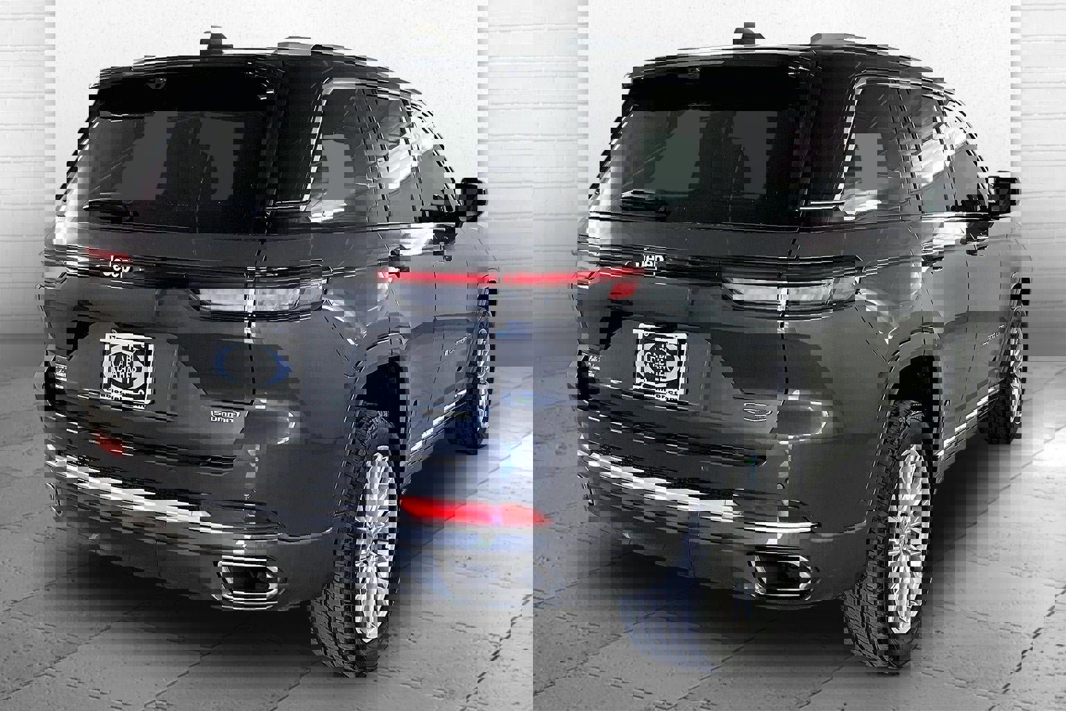 Used 2022 Jeep Grand Cherokee Summit w/ Adv Protech Group IV image 5