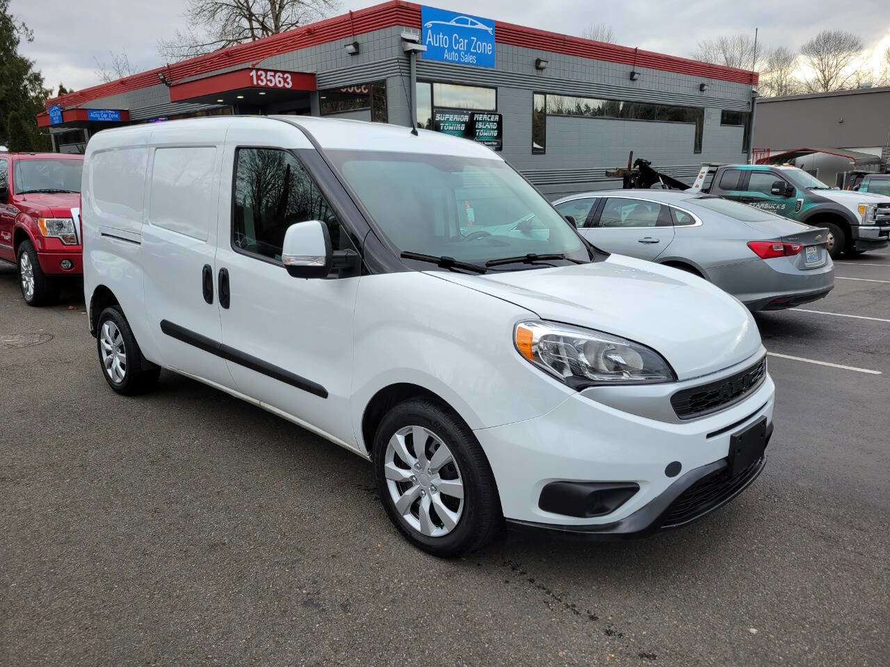 Used 2021 RAM ProMaster City Tradesman SLT image 9