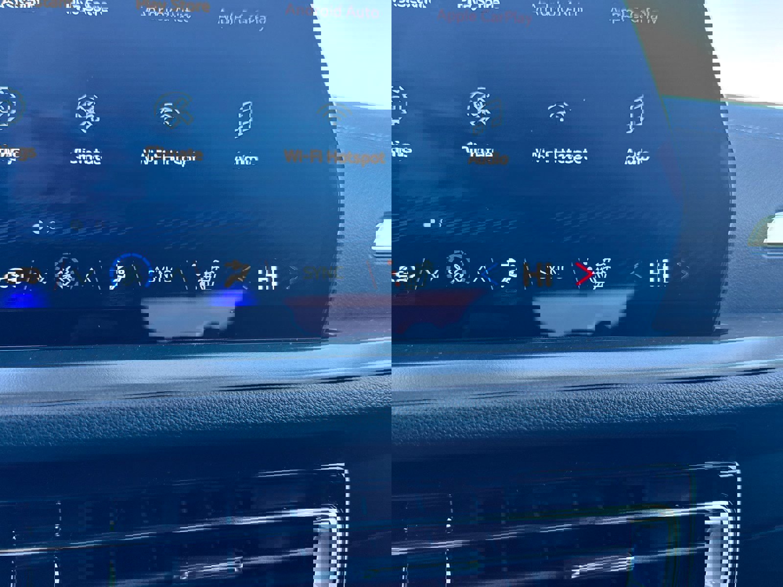 New 2026 Chevrolet Traverse LT w/ Midnight/Sport Edition AWD/4WD image 30