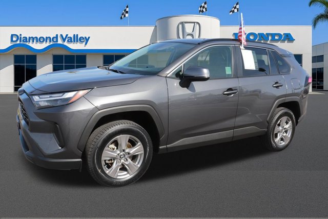 Used 2025 Toyota RAV4 XLE image 3
