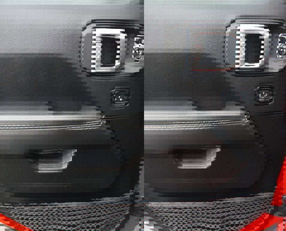 Used 2021 Jeep Wrangler Rubicon w/ Steel Bumper Group image 26