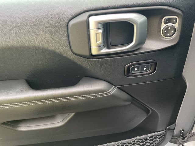 Used 2019 Jeep Wrangler Unlimited Sahara AWD/4WD image 20