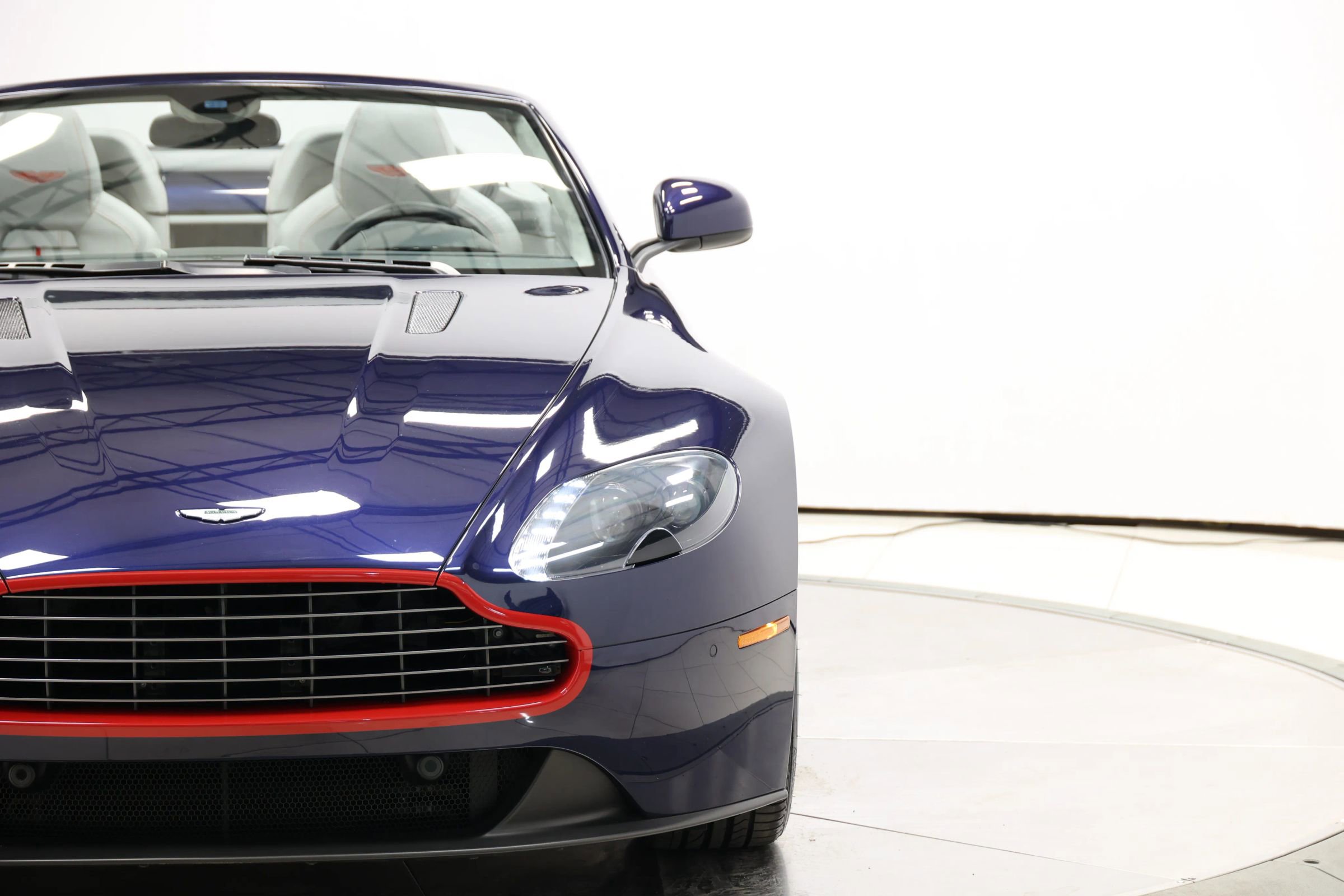 Used 2016 Aston Martin V8 Vantage GT RWD image 76