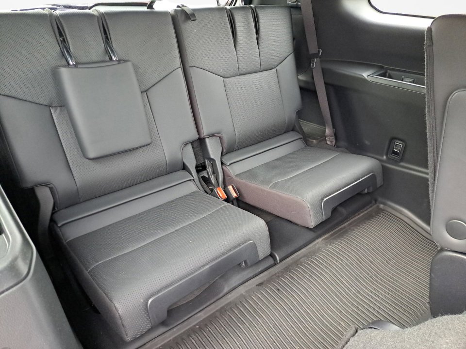 Used 2024 Lexus GX 550 image 16