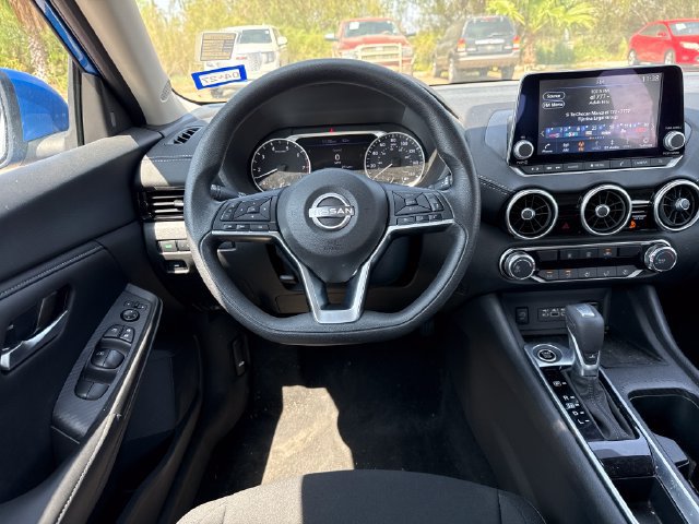 Used 2025 Nissan Sentra SV FWD image 17