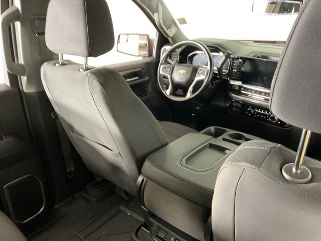 Used 2024 Chevrolet Silverado 1500 LT AWD/4WD image 34