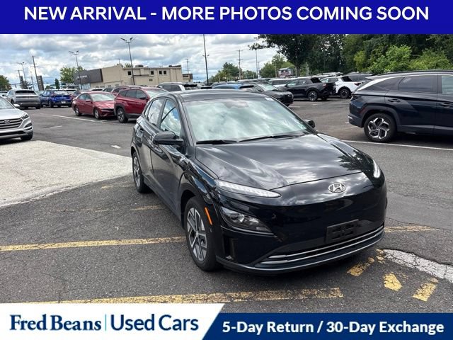 Used 2023 Hyundai Kona SEL FWD image 3