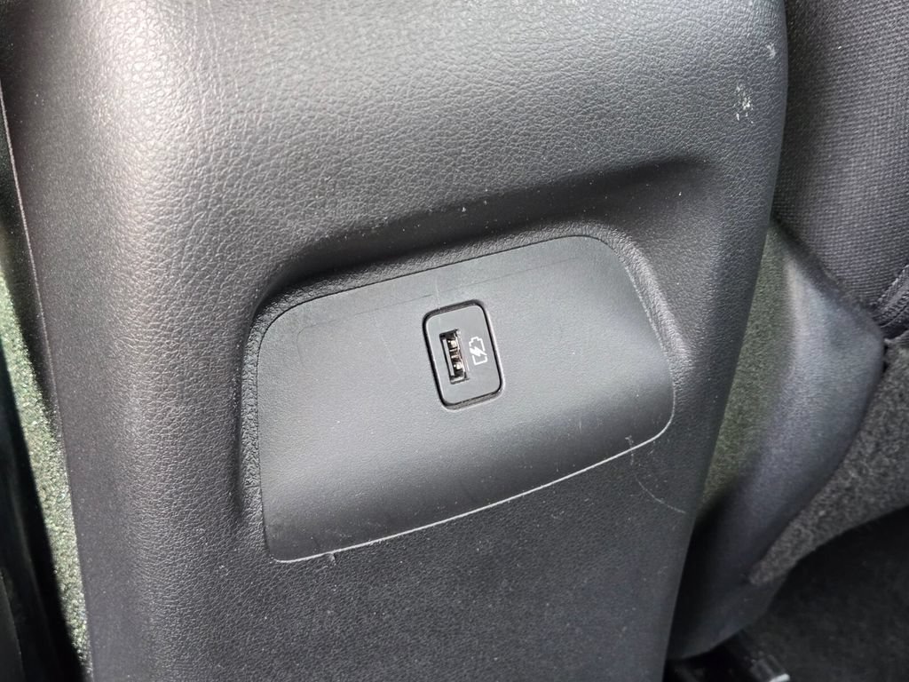 Certified 2021 Nissan Sentra SR FWD image 17