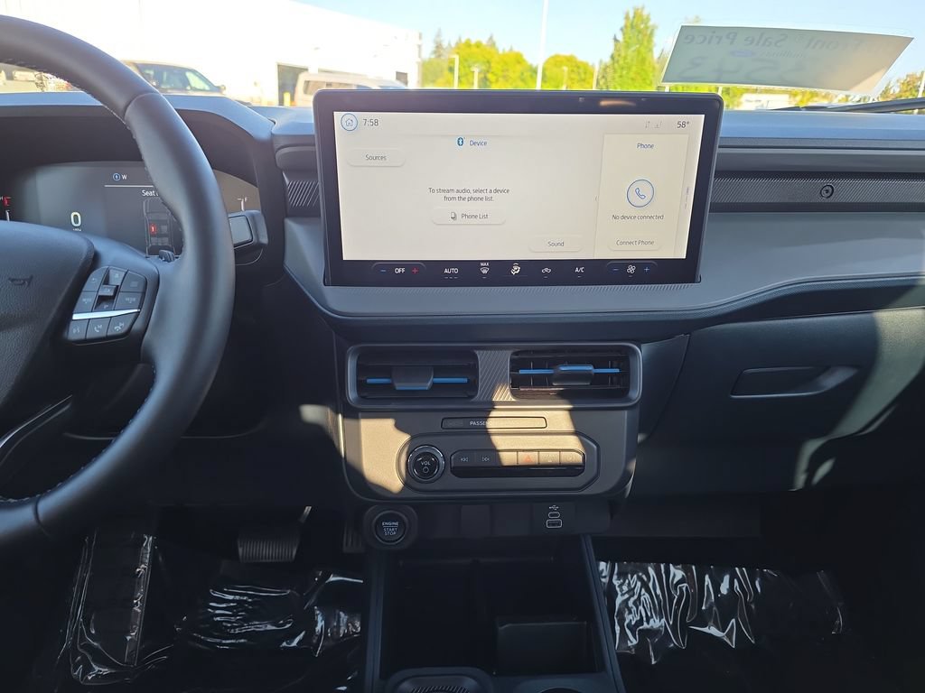 Used 2026 Ford Maverick Lobo AWD/4WD image 23
