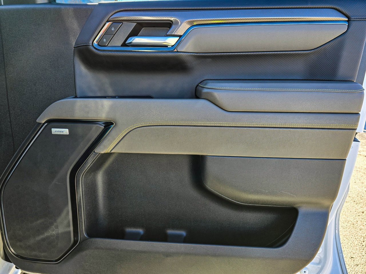 Used 2023 Chevrolet Silverado 1500 ZR2 w/ Technology Package image 38