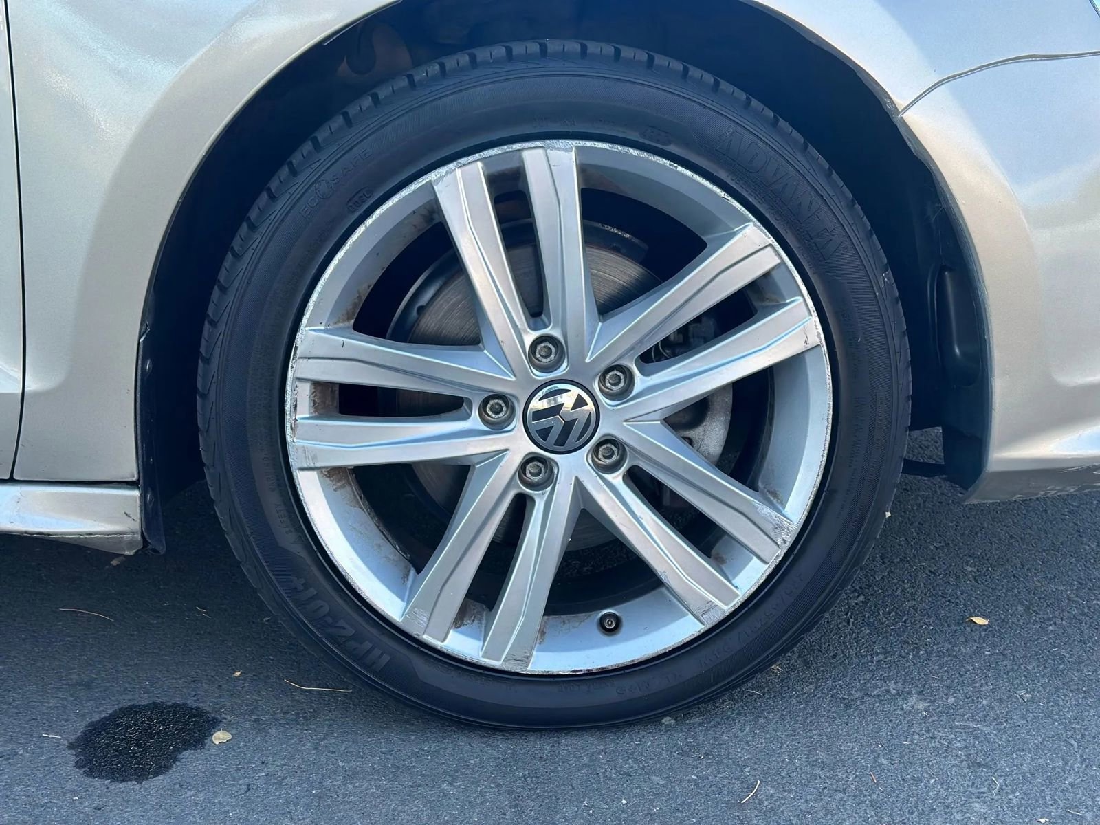 Used 2015 Volkswagen Jetta SEL FWD image 18