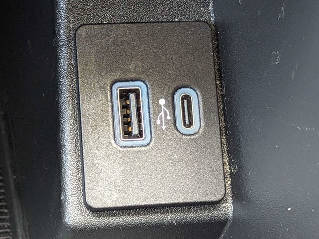Used 2024 Ford Edge SEL AWD/4WD image 24