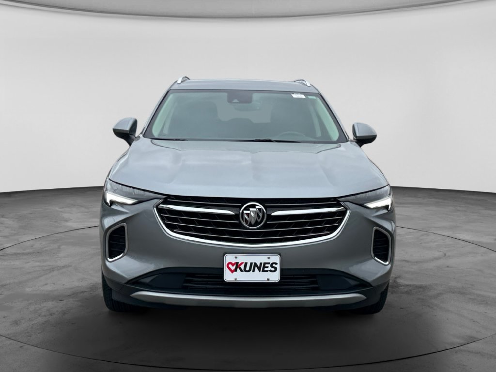 Used 2023 Buick Envision Essence AWD/4WD image 2
