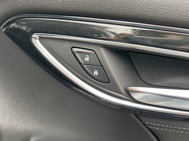 New 2025 Buick Envision Preferred image 51