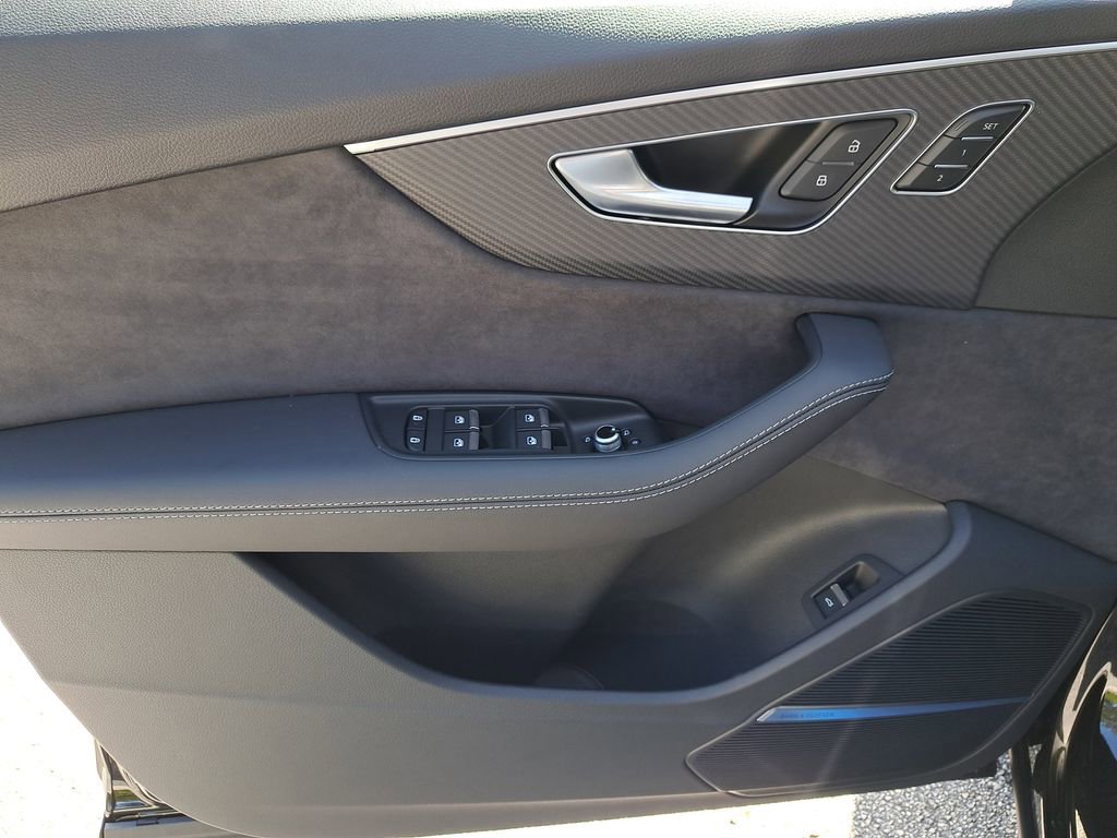 New 2026 Audi SQ7 Premium Plus image 19