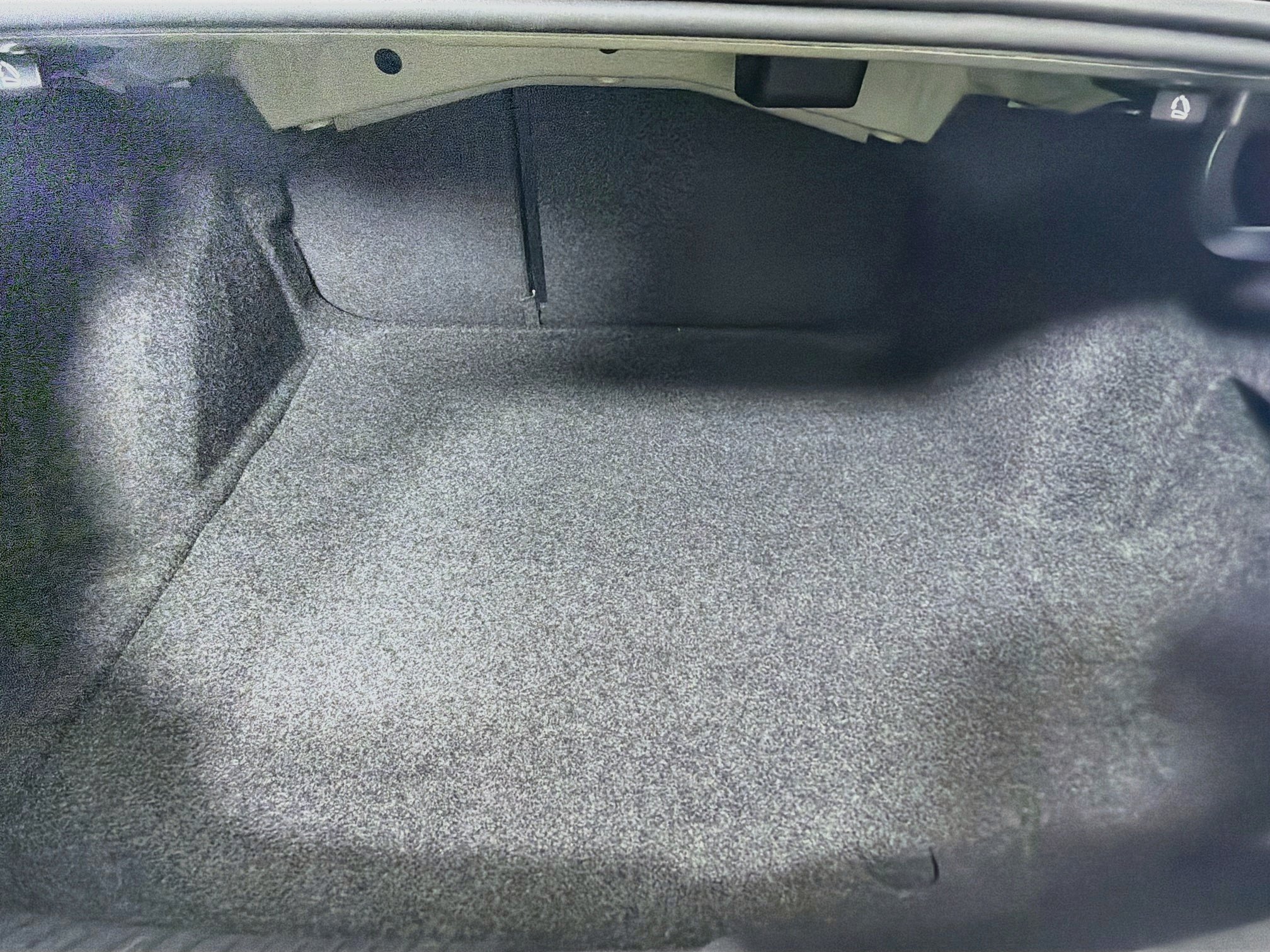 Used 2025 Volkswagen Jetta SE FWD image 27