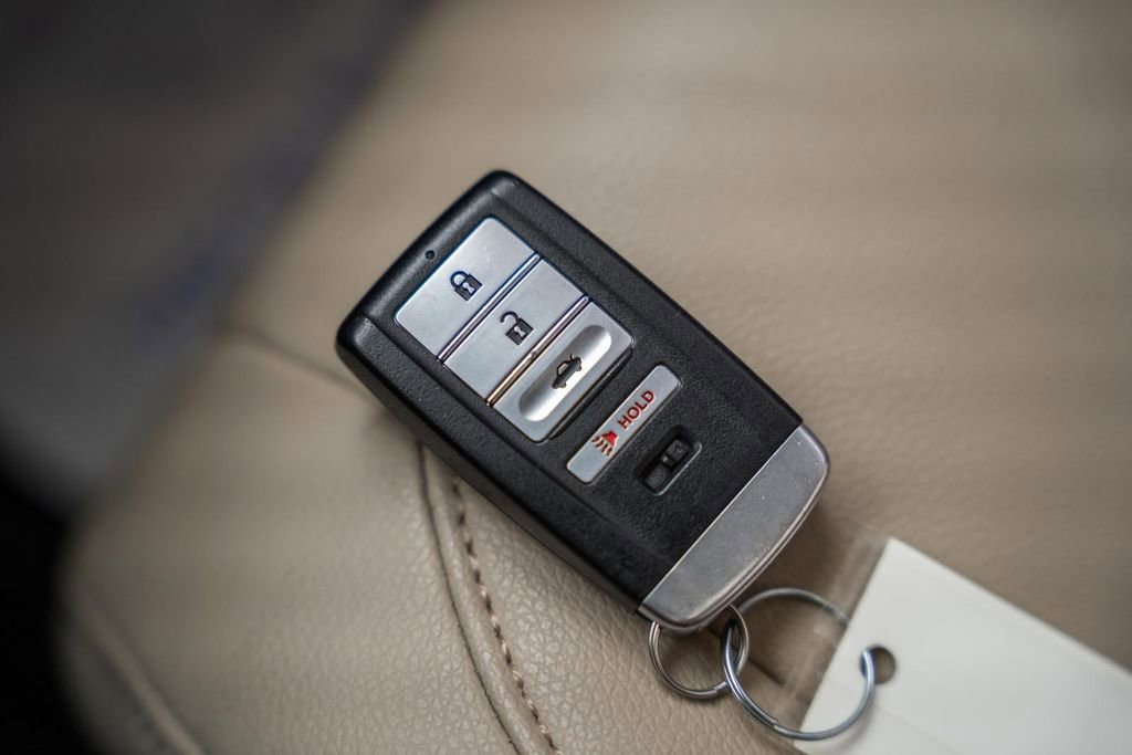 Used 2021 Acura TLX image 43