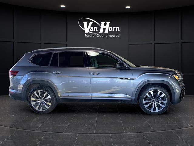 Used 2022 Volkswagen Atlas SEL Premium image 2