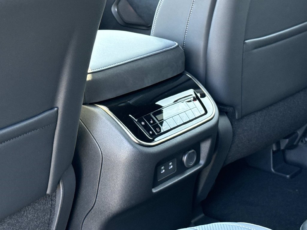 New 2027 INFINITI QX80 Sensory w/ Sport Exterior Package AWD/4WD image 17
