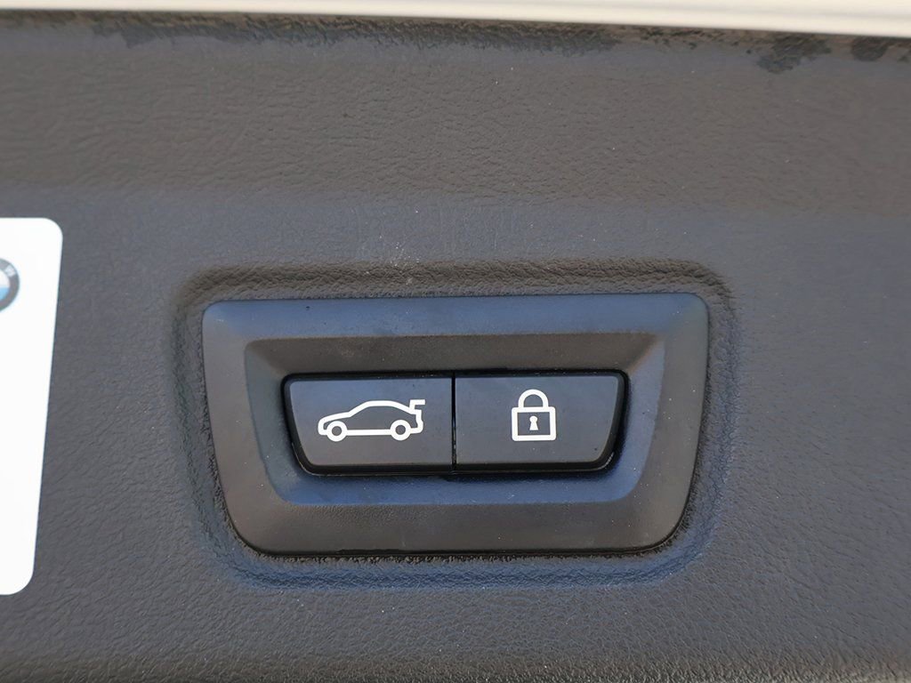 Used 2023 BMW i4 eDrive40 w/ M Sport Package image 20