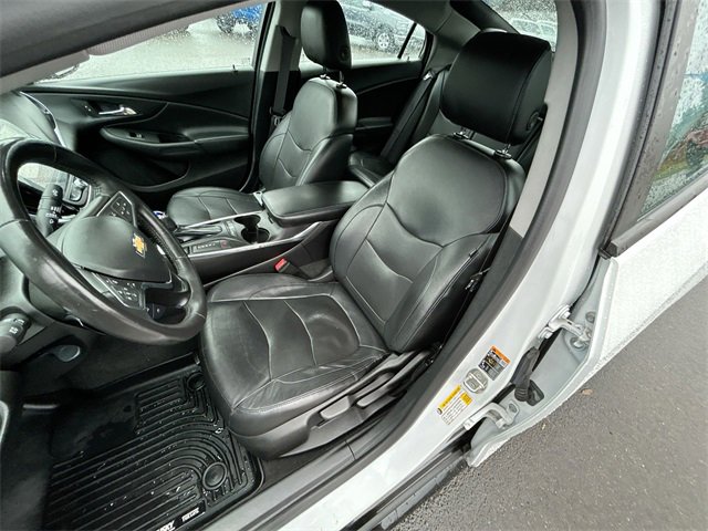 Certified 2017 Chevrolet Volt Premier w/ Driver Confidence II Package image 19