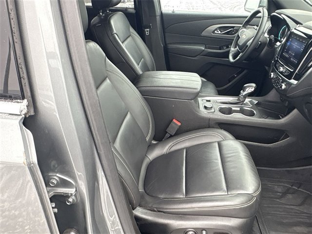 Certified 2023 Chevrolet Traverse LT w/ LPO, Floor Liner Package image 26