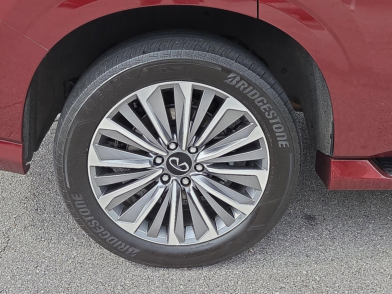 Used 2025 INFINITI QX80 Sensory AWD/4WD image 7