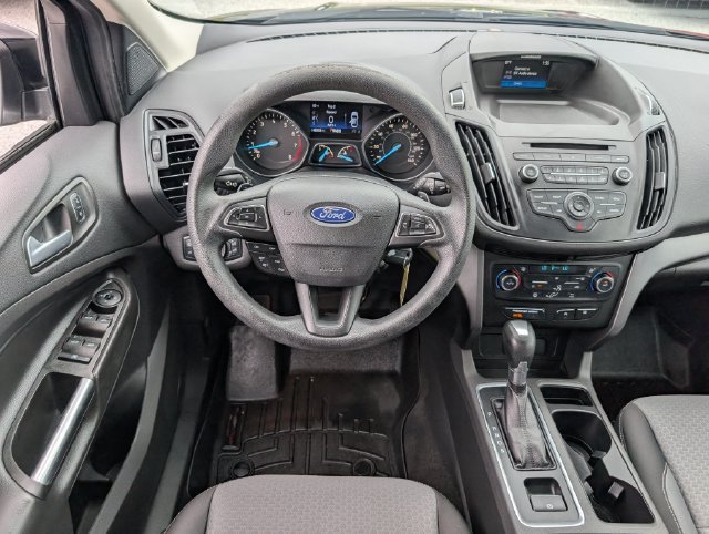 Used 2017 Ford Escape SE FWD image 16