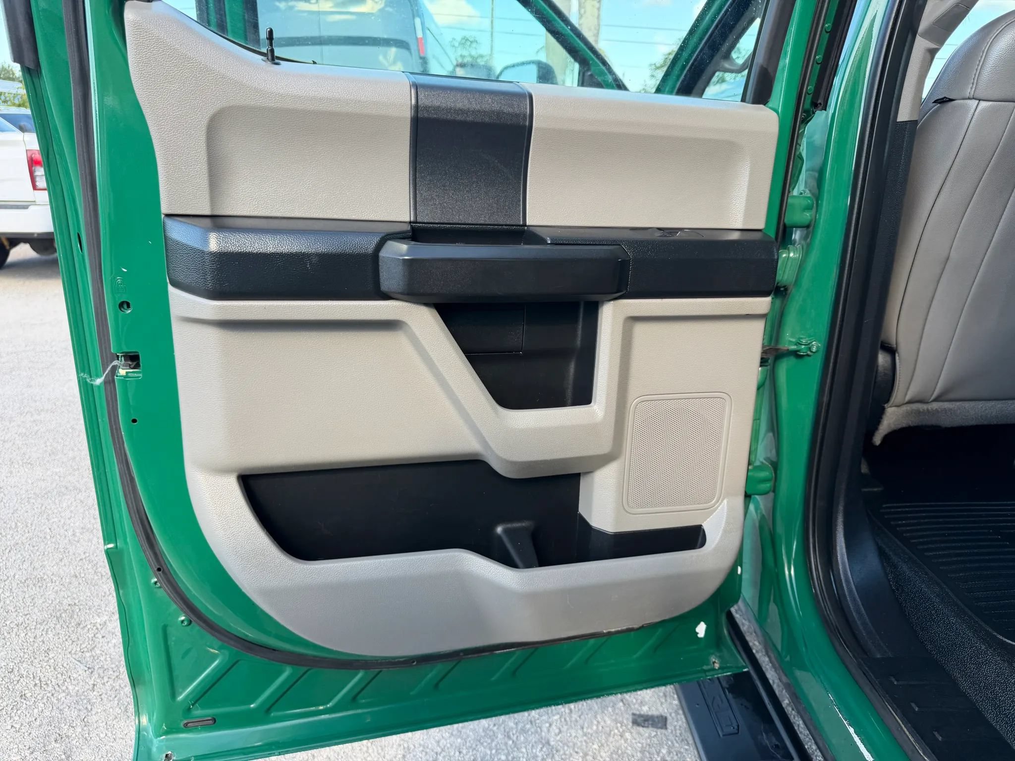 Used 2017 Ford F450 XL w/ Power Equipment Group RWD image 16
