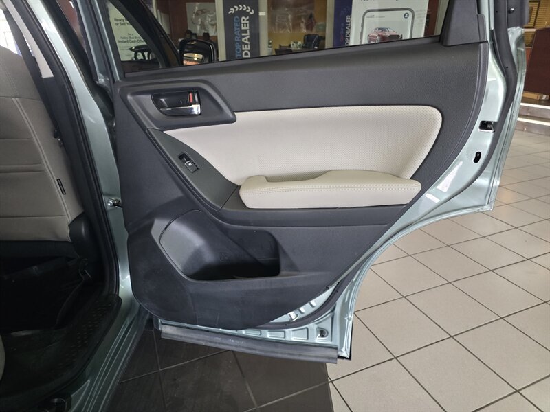 Used 2017 Subaru Forester 2.5i Limited AWD/4WD image 15