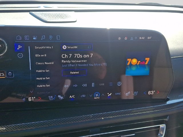 Used 2025 Chevrolet Traverse High Country w/ LPO, Floor Liner Package FWD image 21