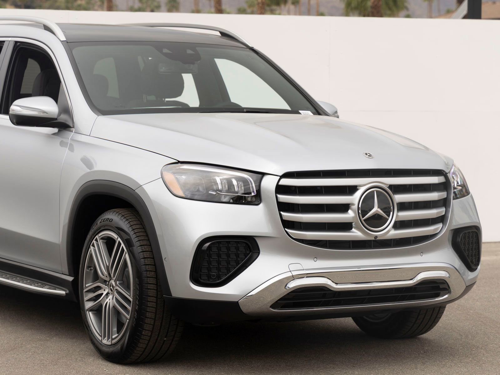 New 2026 Mercedes-Benz GLS 450 4MATIC image 3