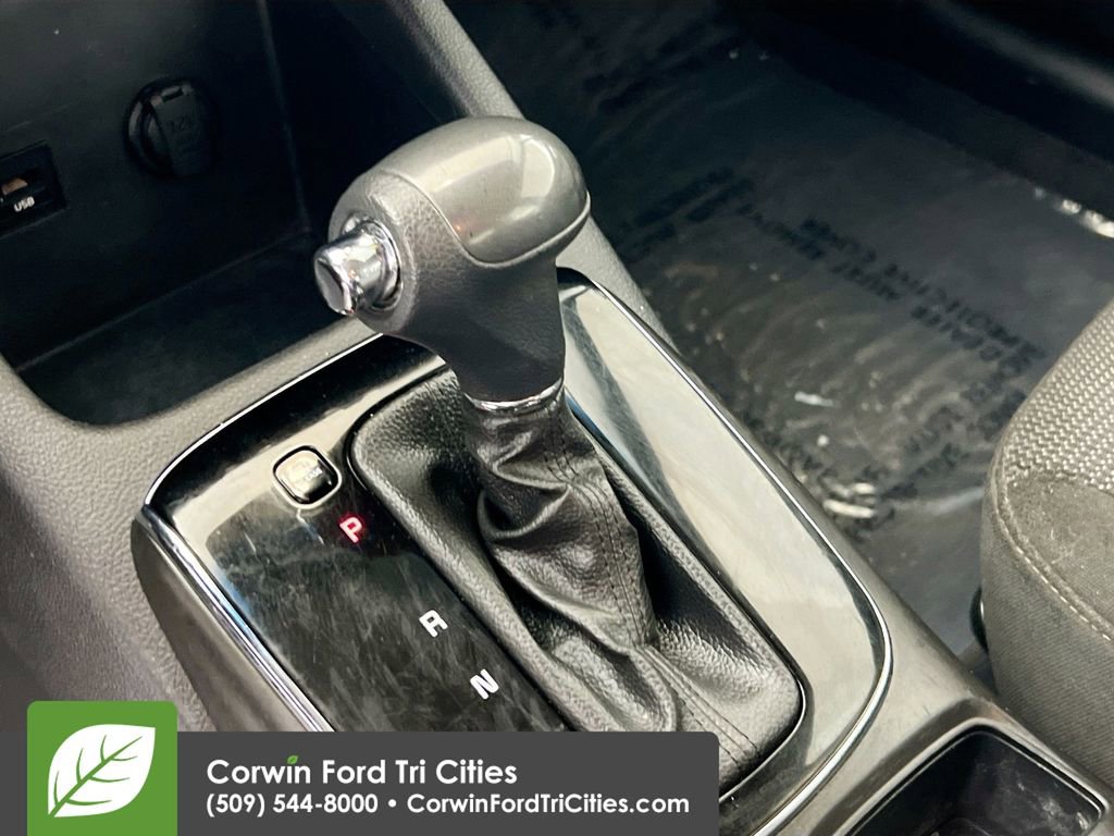 Used 2017 Kia Forte LX image 10