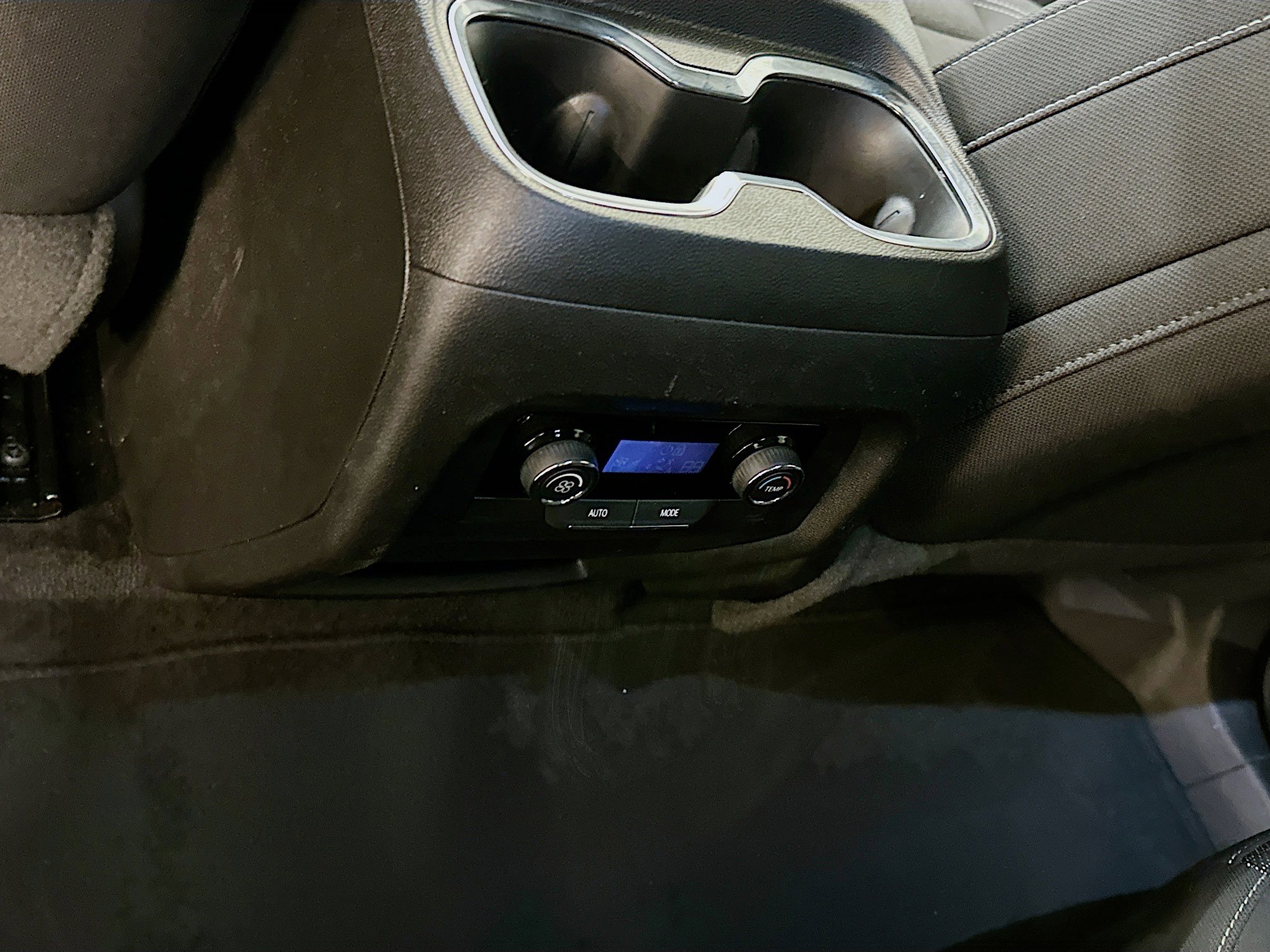 Used 2025 Chevrolet Traverse LT image 28