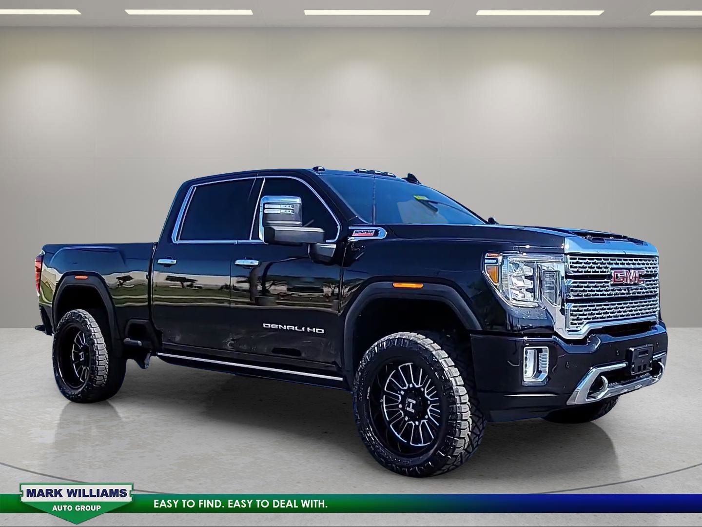 Used 2023 GMC Sierra 2500 Denali w/ Denali Black Diamond Edition AWD/4WD image 1