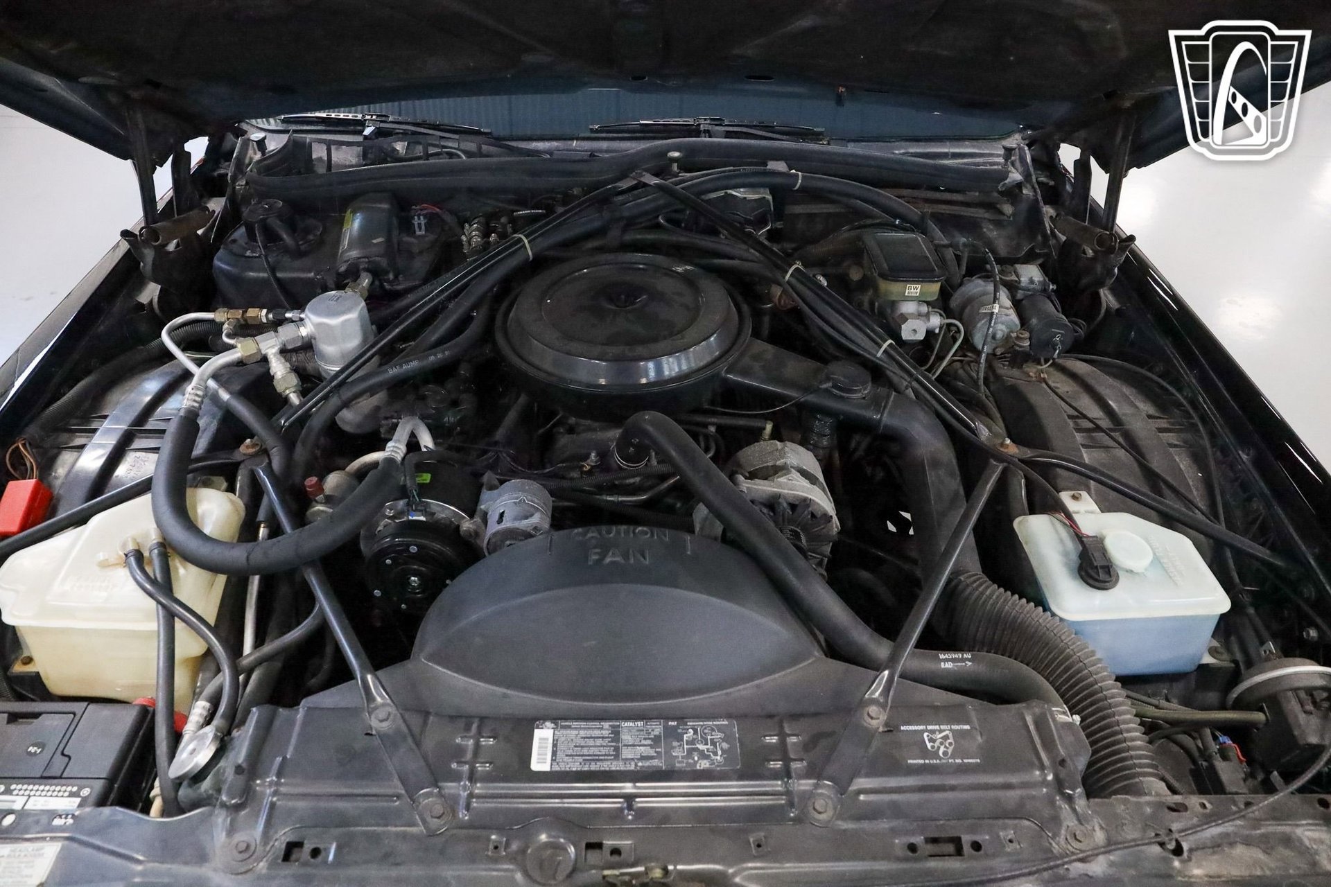 Used 1992 Cadillac Brougham image 3