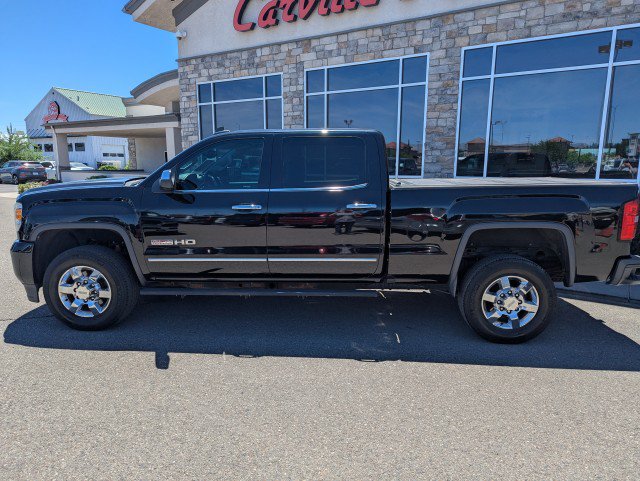 Used 2016 GMC Sierra 2500 SLT w/ All-Terrain HD Package AWD/4WD image 2