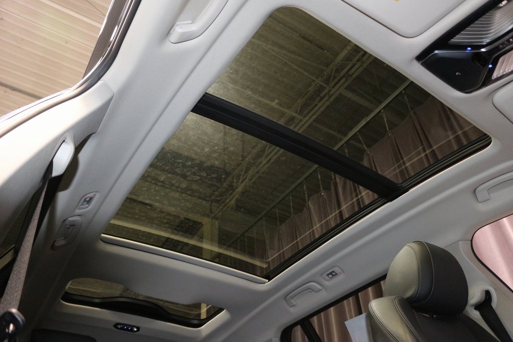 Used 2022 BMW X7 xDrive40i w/ Parking Assistance Package image 28