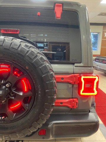 Used 2019 Jeep Wrangler Unlimited Sahara w/ Quick Order Package 24M Moab image 31