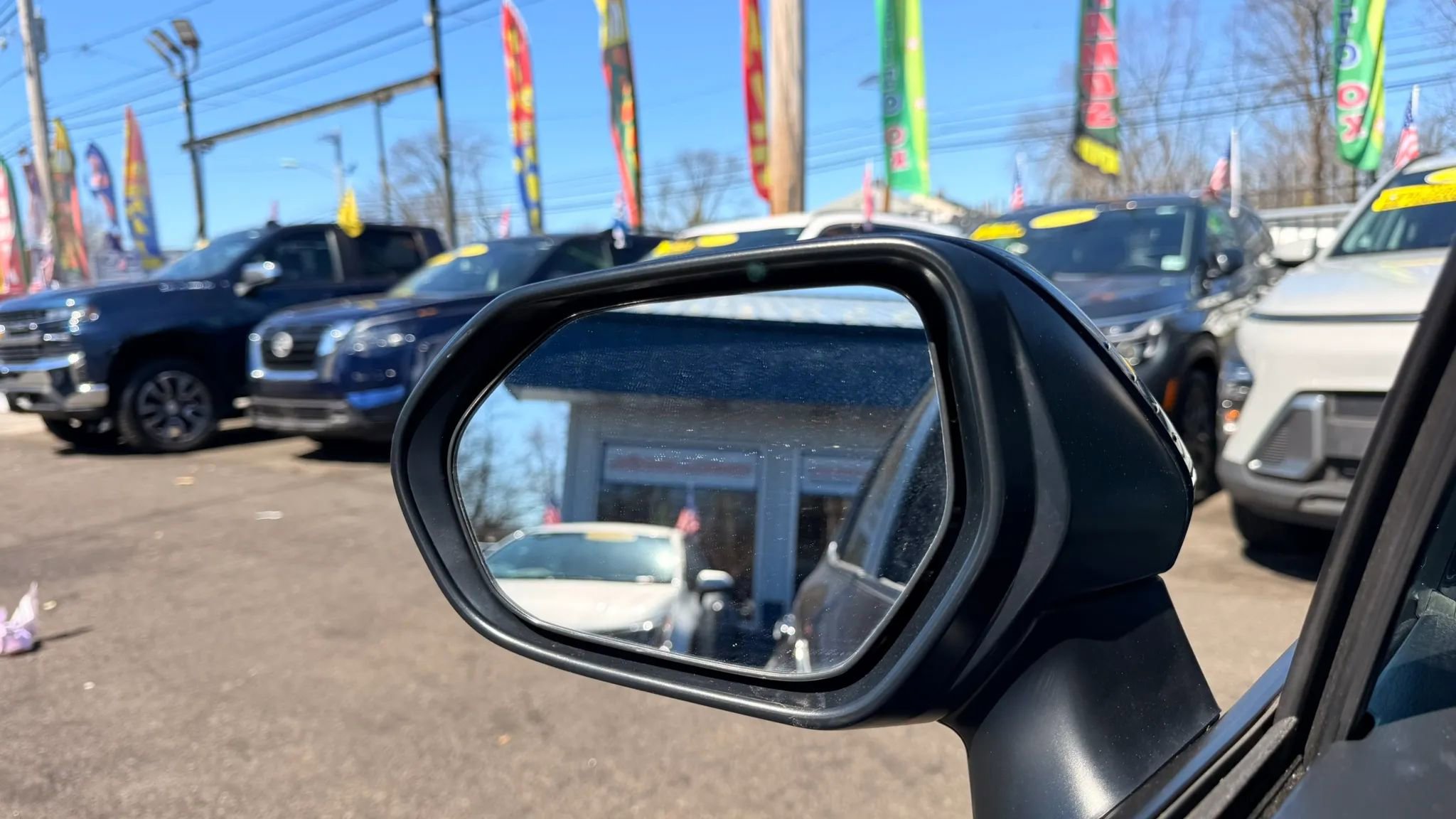 Used 2025 Toyota Corolla LE image 28