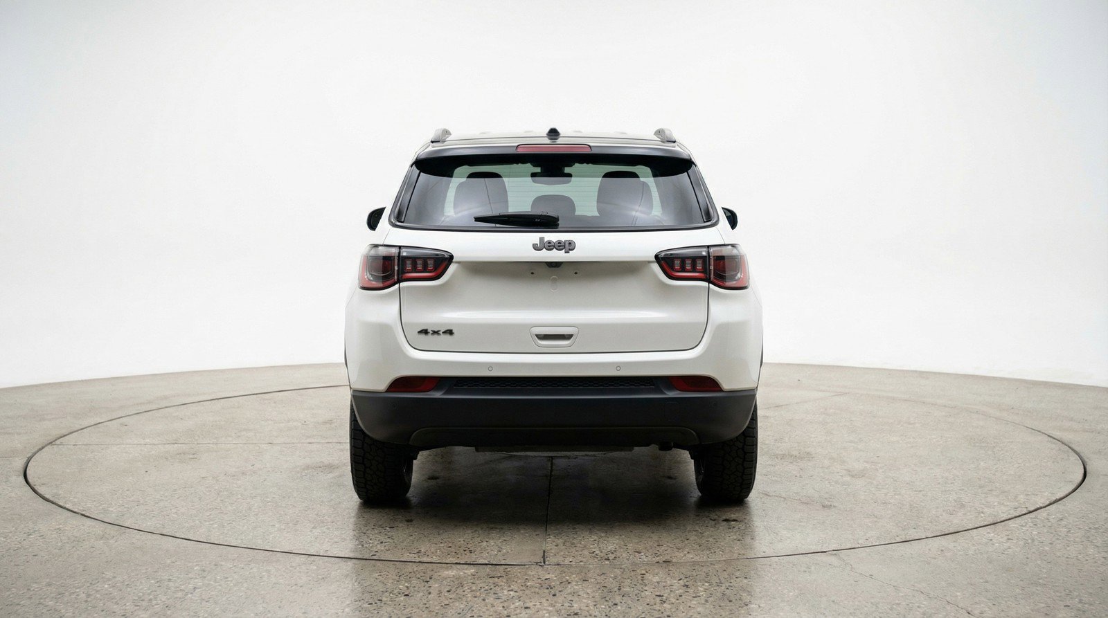 Used 2025 Jeep Compass Trailhawk image 7