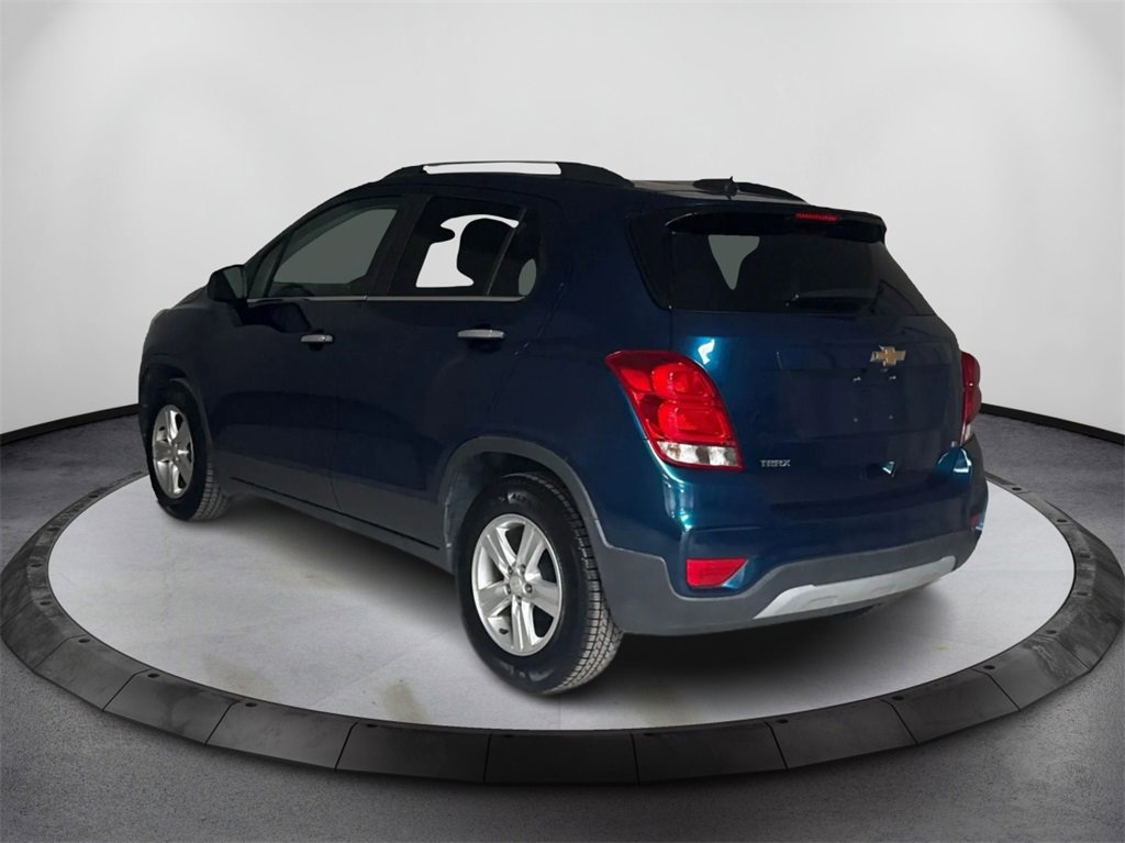 Used 2020 Chevrolet Trax LT w/ LT Convenience Package image 7