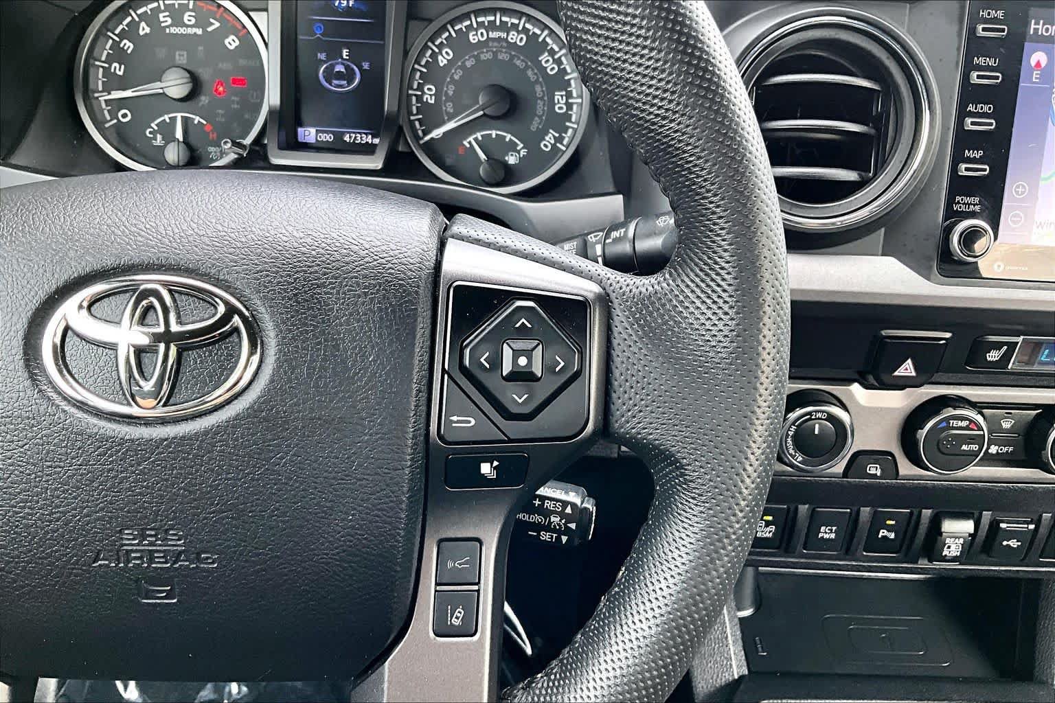 Used 2022 Toyota Tacoma TRD Sport w/ TRD Premium Sport Package AWD/4WD image 25
