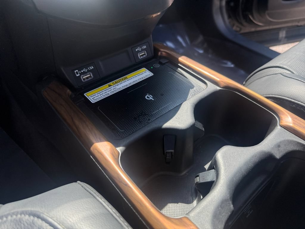 Used 2020 Honda CR-V Touring image 19