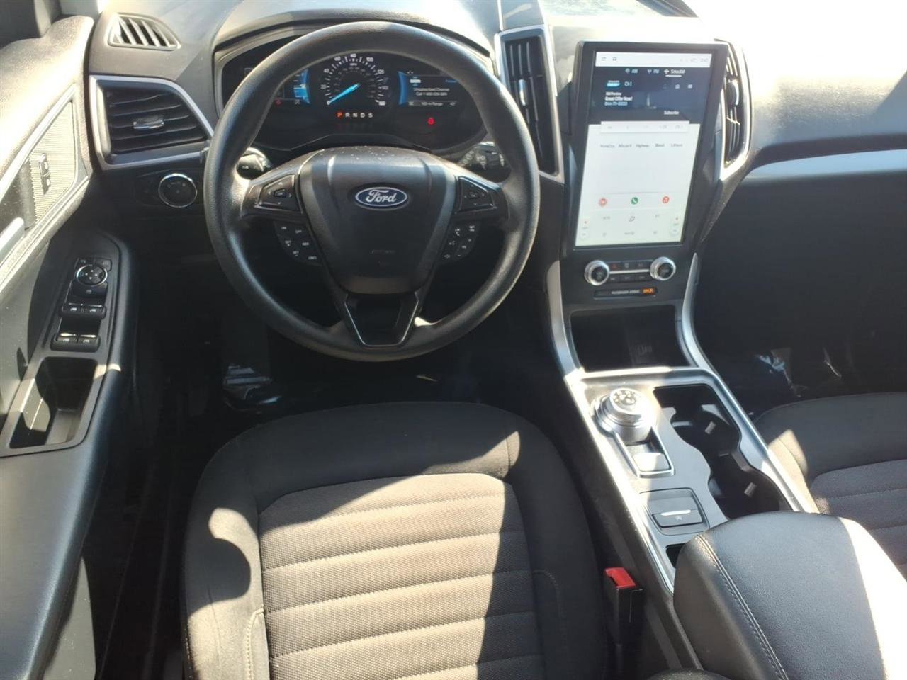 Used 2022 Ford Edge SE image 9