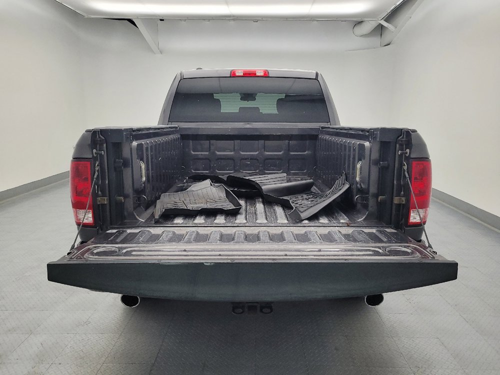 Used 2017 RAM 1500 Express RWD image 29